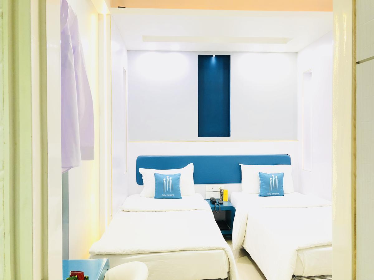 Hotel City Empire New Delhi Railway Station Exteriör bild