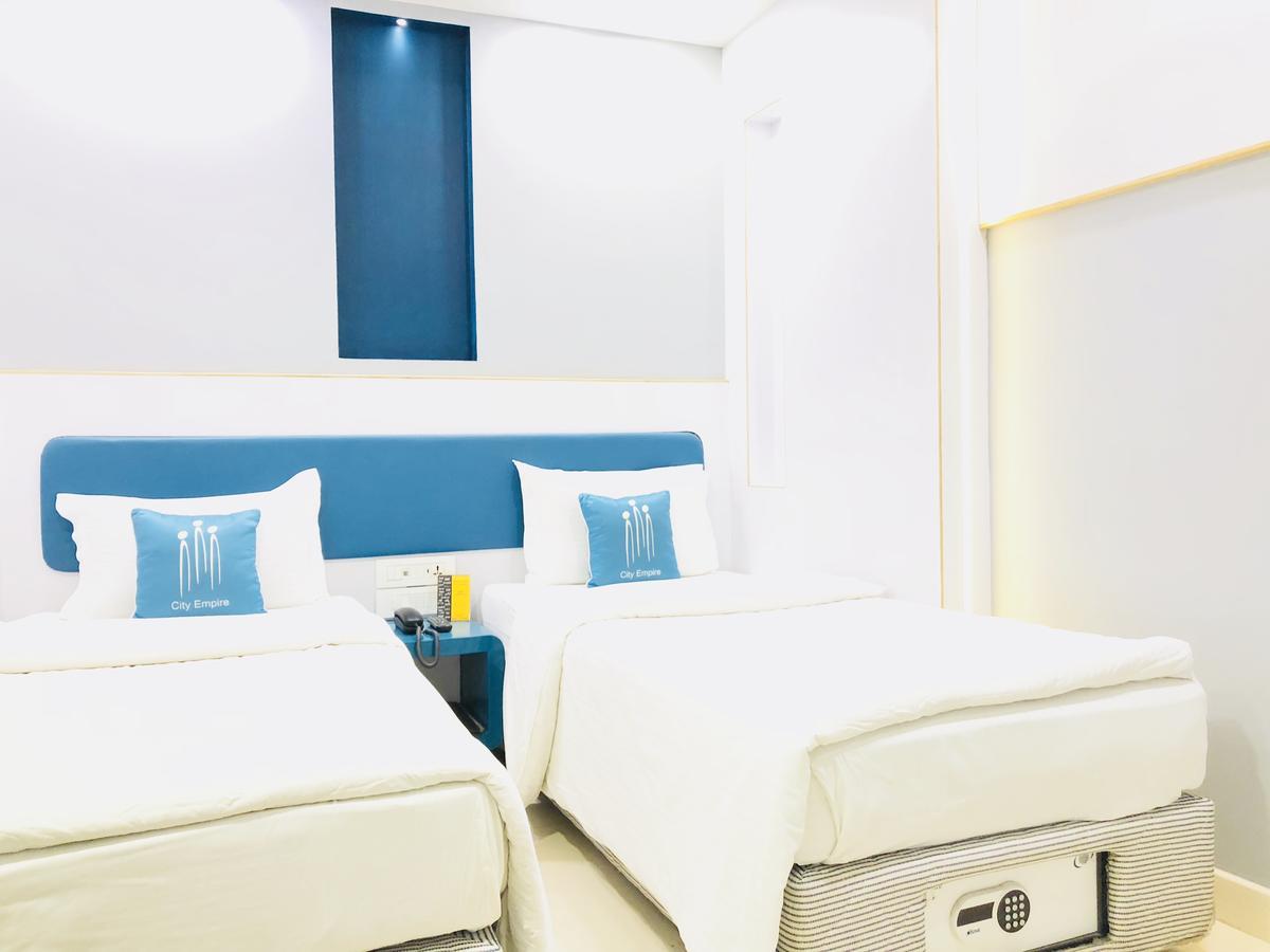 Hotel City Empire New Delhi Railway Station Exteriör bild