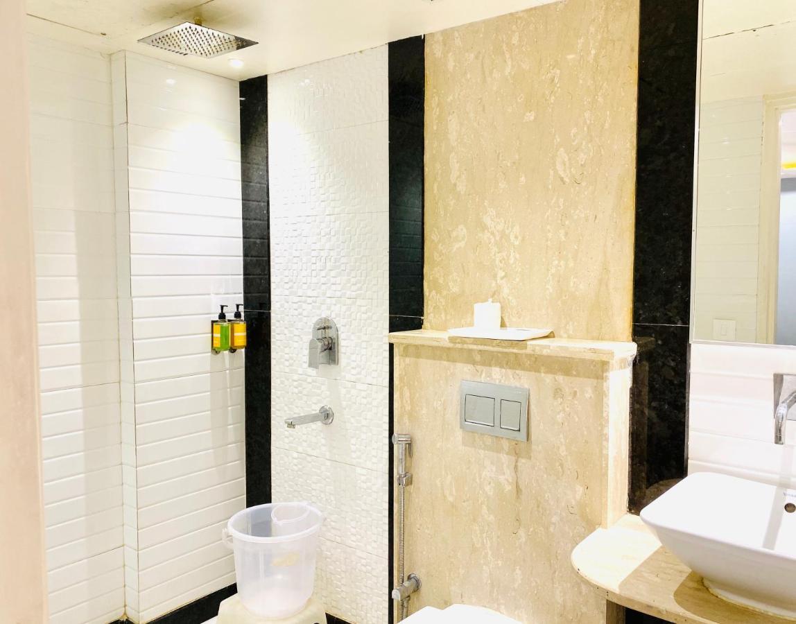 Hotel City Empire New Delhi Railway Station Exteriör bild
